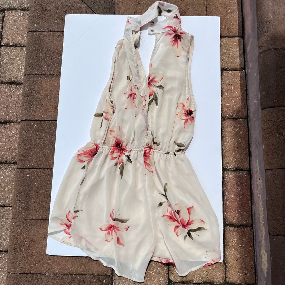 Flower Romper - Picture 4 of 5